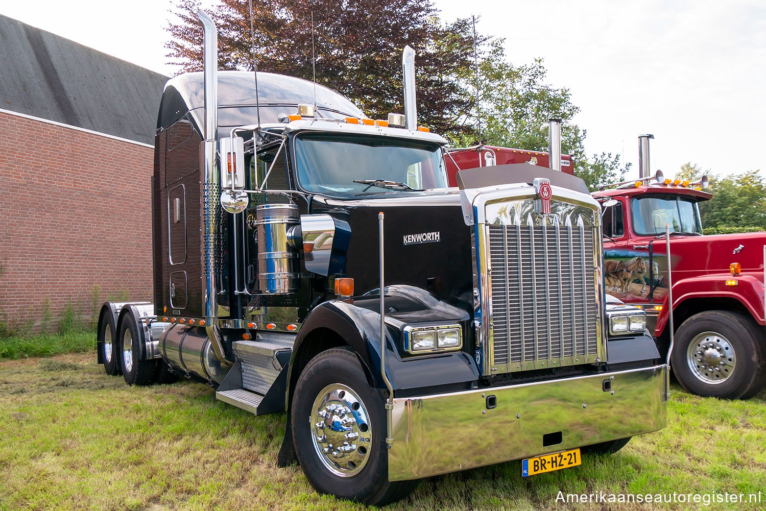 Vrachtwagens Kenworth W900L uit 1990